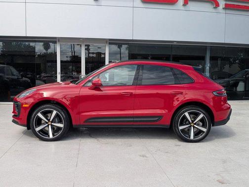 2026 Porsche Macan AWD