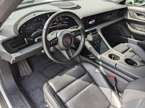 2022 Porsche Taycan RWD