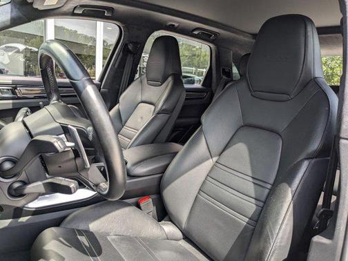 2020 Porsche Cayenne Turbo