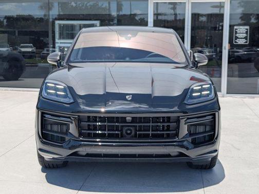 2025 Porsche Cayenne Turbo