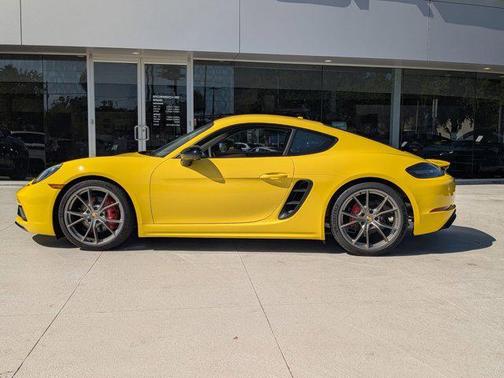 2024 Porsche 718 Cayman S