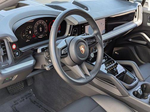 2025 Porsche Cayenne Cayenne