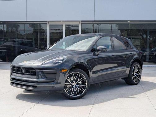 2026 Porsche Macan AWD