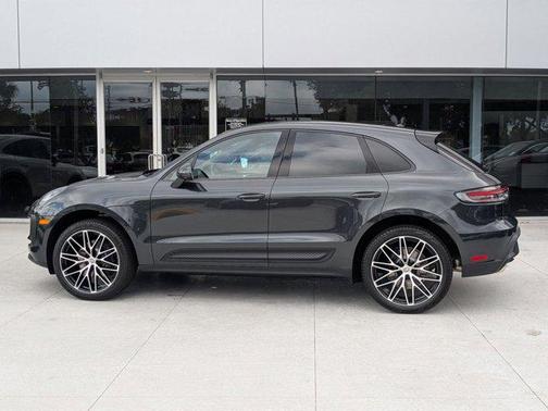 2026 Porsche Macan AWD