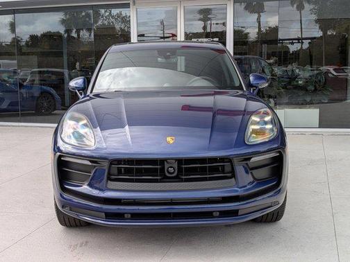 2026 Porsche Macan AWD