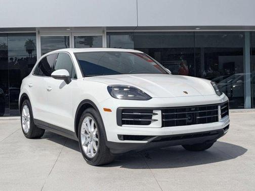 2024 Porsche Cayenne AWD