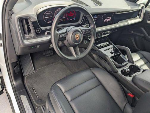 2024 Porsche Cayenne AWD