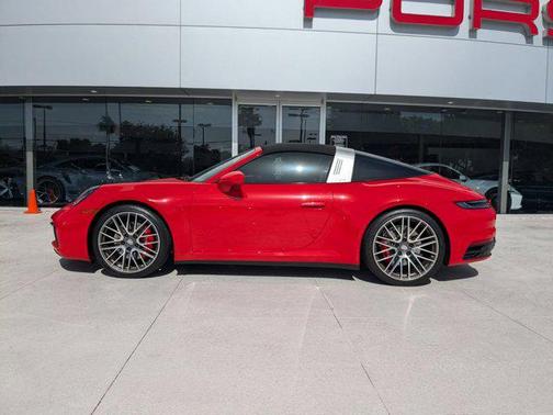 2023 Porsche 911 Targa 4S