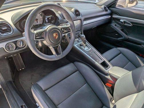 2025 Porsche 718 Cayman S