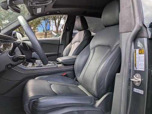 2021 Audi Q8 55 Prestige