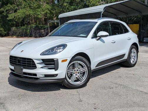 2021 Porsche Macan Base