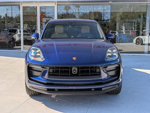2025 Porsche Macan T