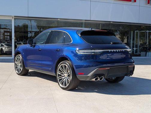 2025 Porsche Macan T