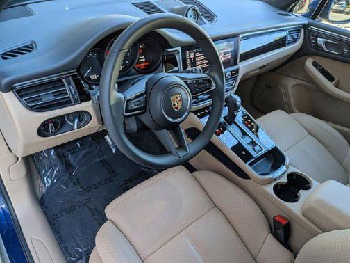 2025 Porsche Macan T