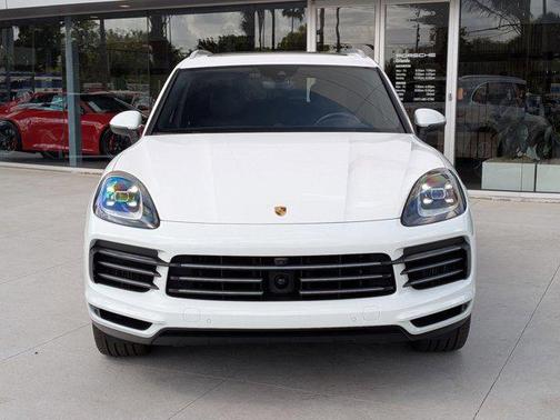 White 2019 Porsche Cayenne S