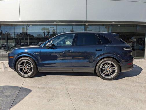 2025 Porsche Cayenne E-Hybrid