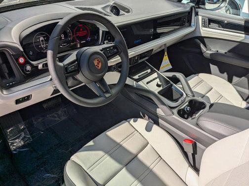 2025 Porsche Cayenne Cayenne