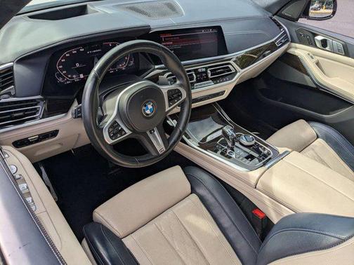 2020 BMW X7 M50i