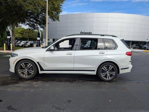 2020 BMW X7 M50i