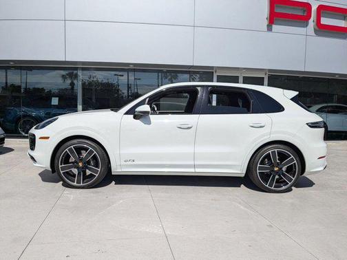 2021 Porsche Cayenne GTS