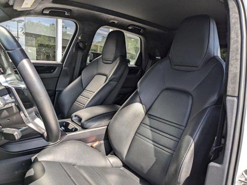 2021 Porsche Cayenne GTS