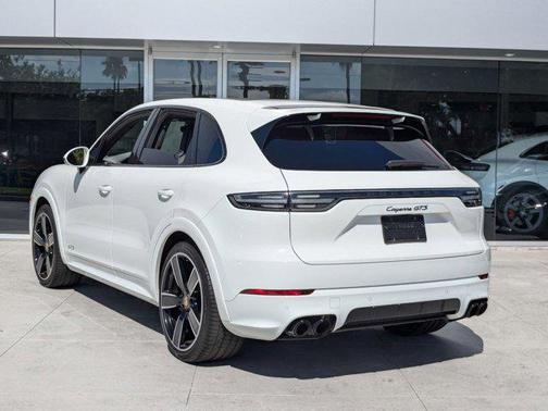 2021 Porsche Cayenne GTS