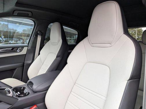 2026 Porsche Cayenne GTS