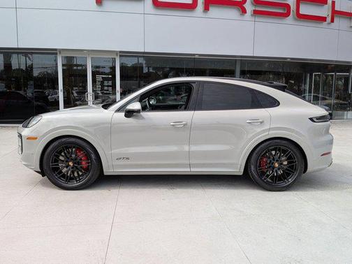2026 Porsche Cayenne GTS