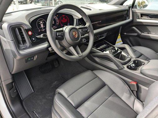 2025 Porsche Cayenne Cayenne