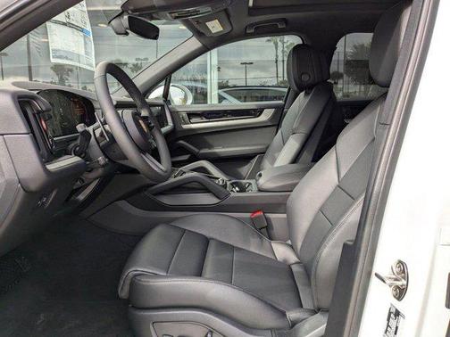 2025 Porsche Cayenne Cayenne