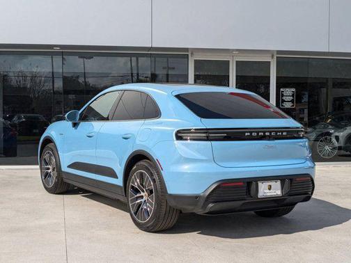 2025 Porsche Macan Electric