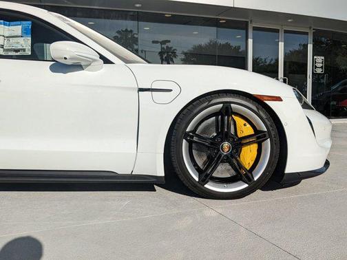 2024 Porsche Taycan Turbo S