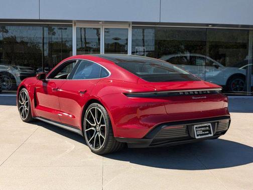 2024 Porsche Taycan 4S