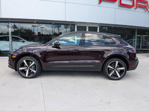 2025 Porsche Macan Base