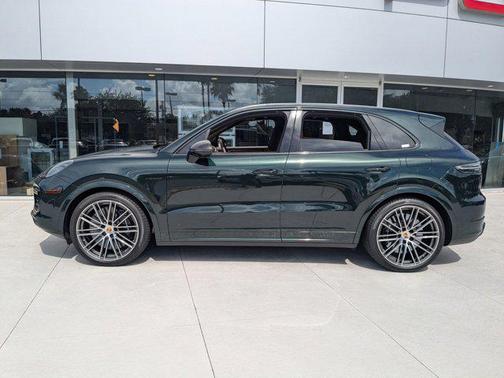 2023 Porsche Cayenne E-Hybrid S