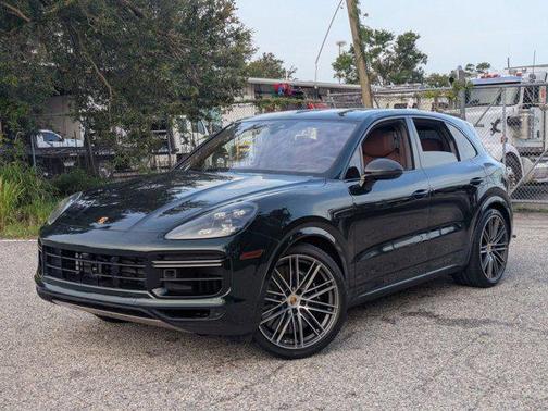 2023 Porsche Cayenne E-Hybrid S