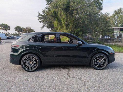 2023 Porsche Cayenne E-Hybrid S
