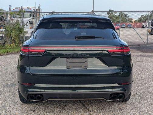 2023 Porsche Cayenne E-Hybrid S