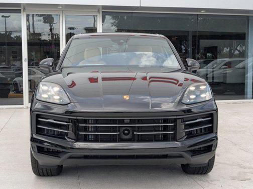 2026 Porsche Cayenne AWD