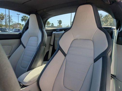 2025 Porsche 911 Targa 4 GTS