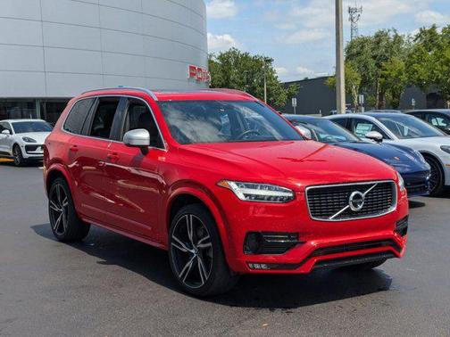 2019 Volvo XC90 T6 R-Design