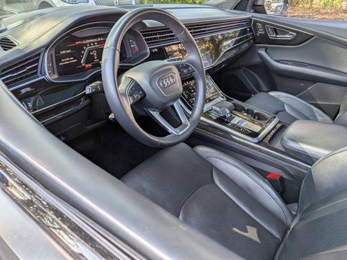 2022 Audi Q8 55 Prestige