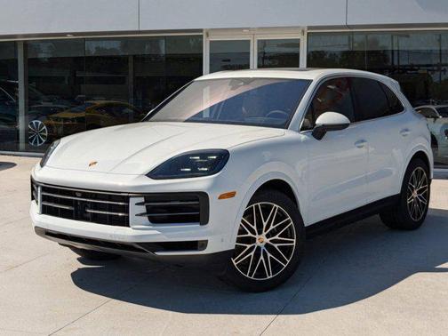 2025 Porsche Cayenne AWD