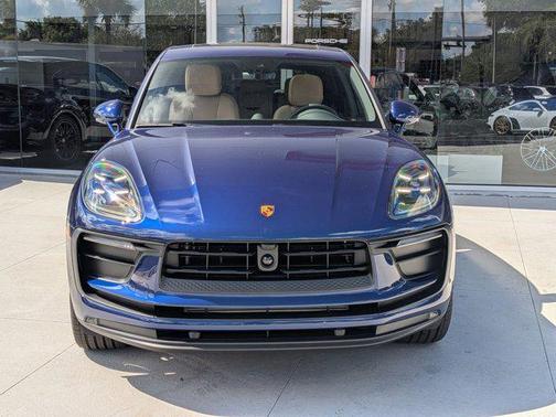 2026 Porsche Macan AWD
