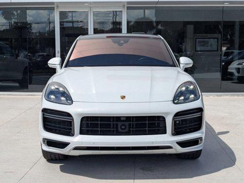 2022 Porsche Cayenne Turbo