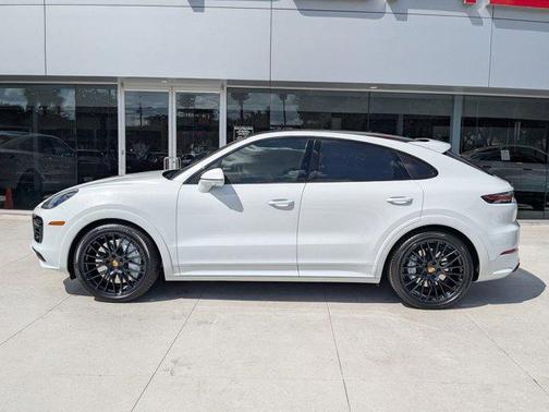 2022 Porsche Cayenne Turbo