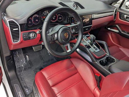 2022 Porsche Cayenne Turbo