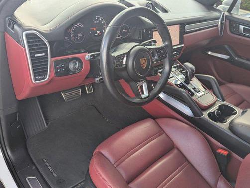 2022 Porsche Cayenne Turbo