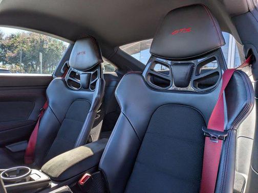 2023 Porsche 911 Carrera GTS