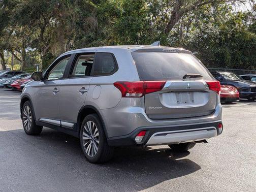 2020 Mitsubishi Outlander ES
